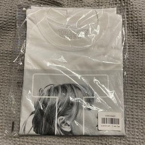 NWT Taylor Swift Lover T-Shirt